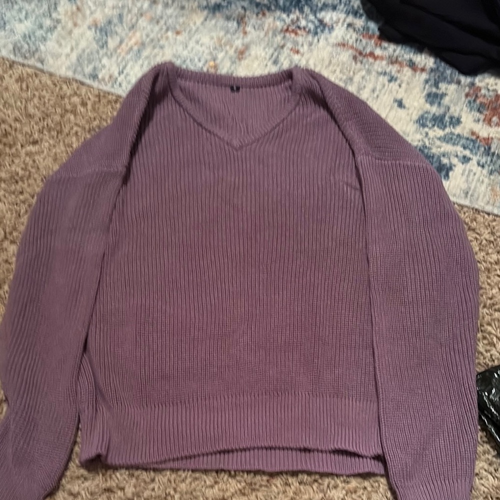 Zara Purple V-Neck Ribbed Sweater